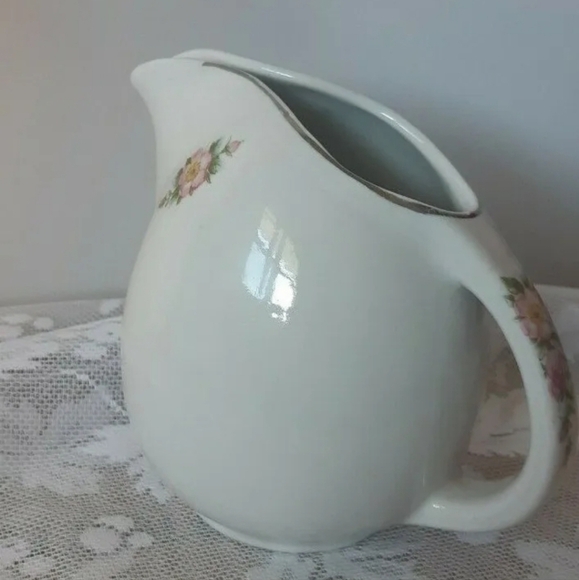 VTG HALL'S Superior Quality Kitchenware Rose White MINI round belly Pitcher USA - Picture 1 of 6